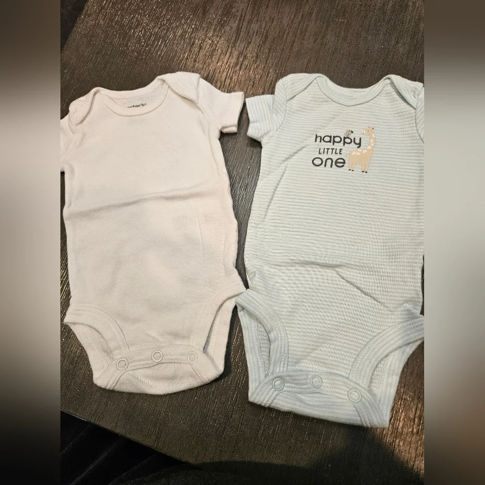 CARTERS ONESIES (6)